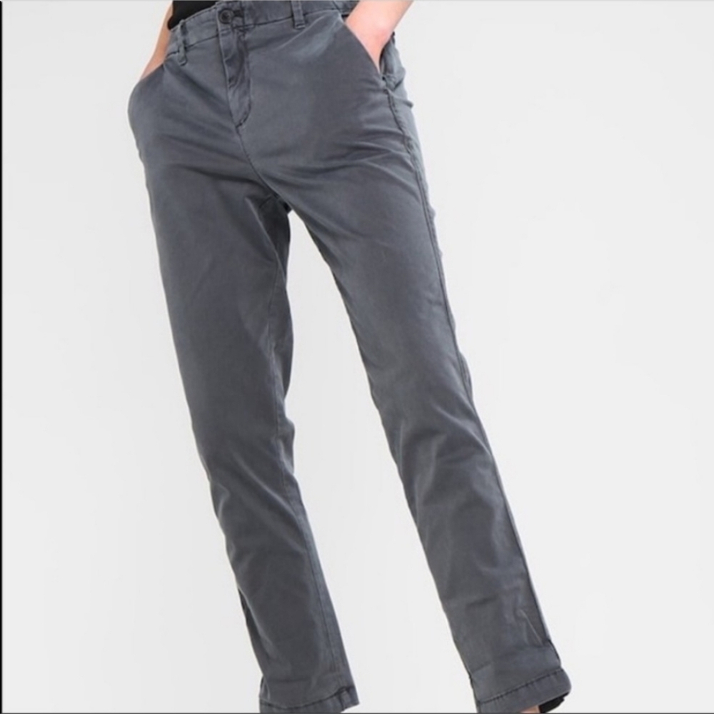 NWT Banana Republic Slate Gray Boyfriend Chino Pants, Size 4 - Picture 1 of 9